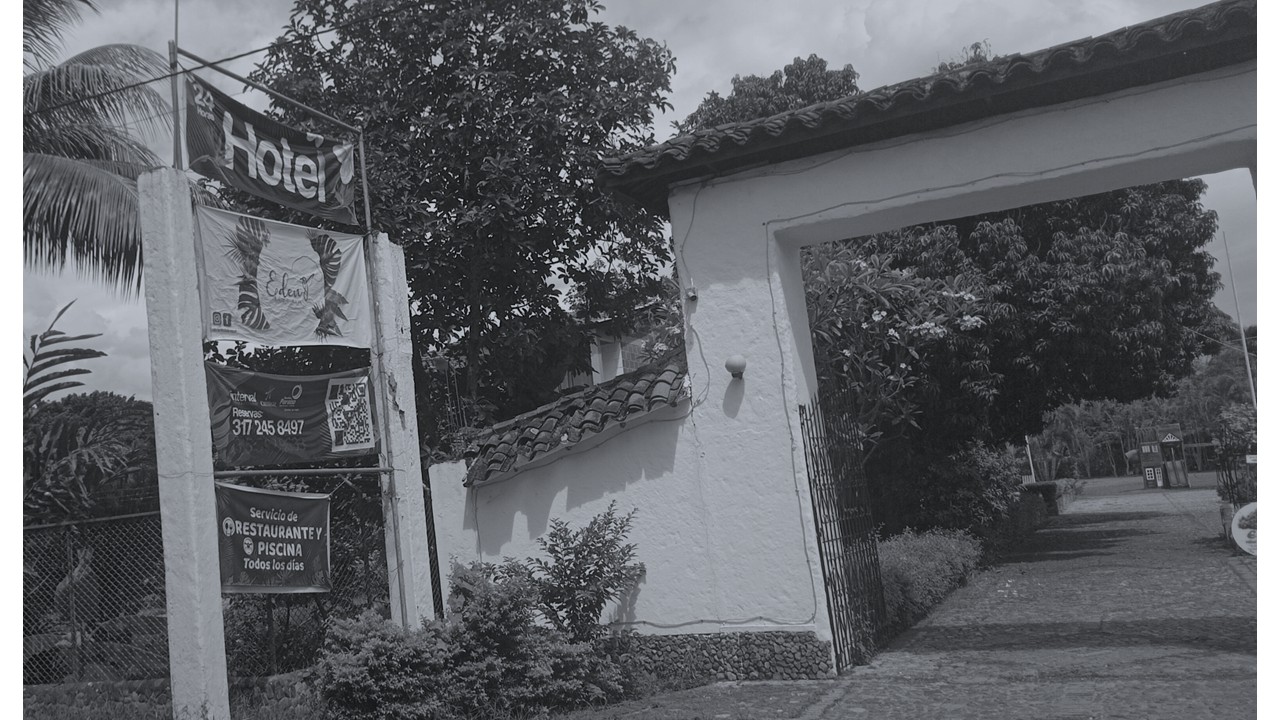 El Eden antes - hacienda en periodo de olvido